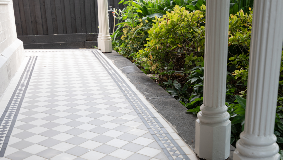 Exterior House Painters